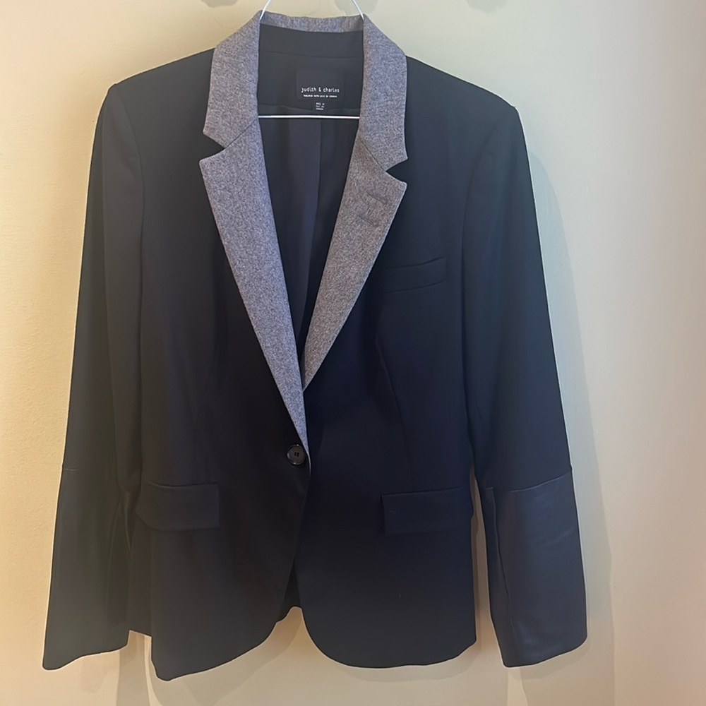 Wool blazer with leather